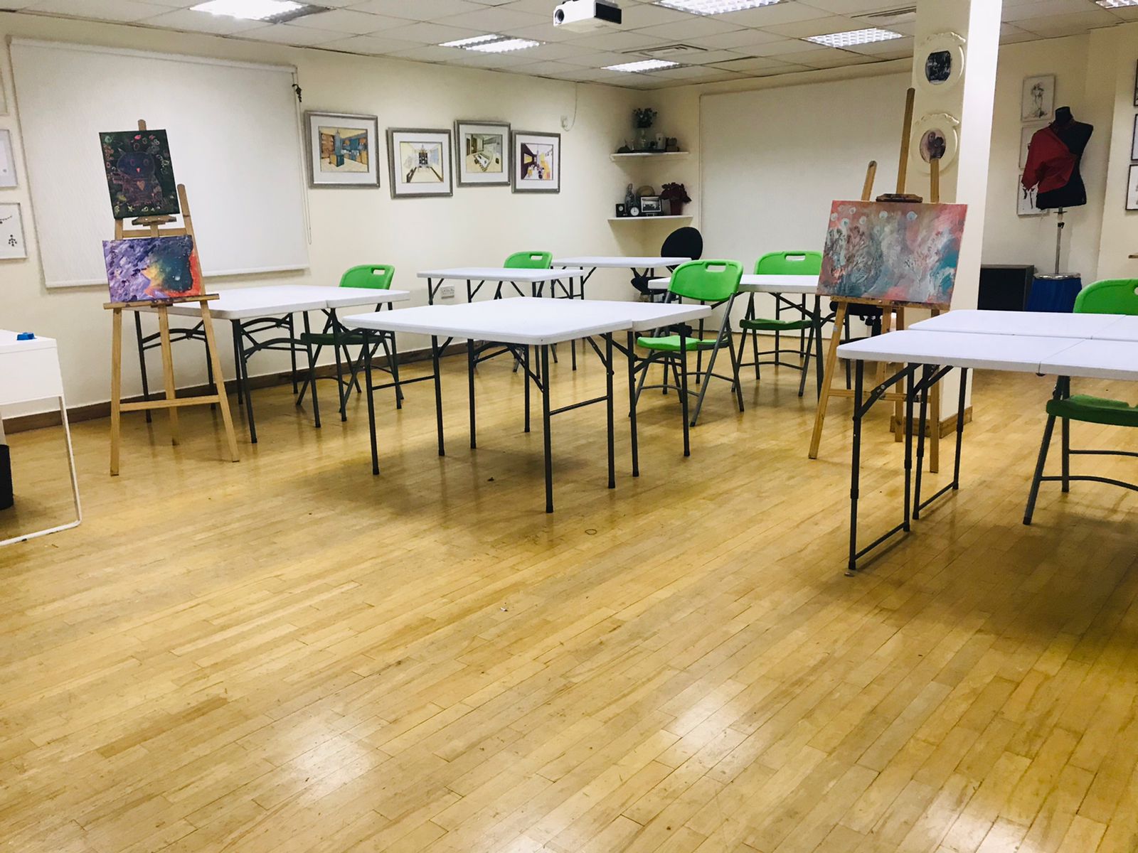 Art Room02